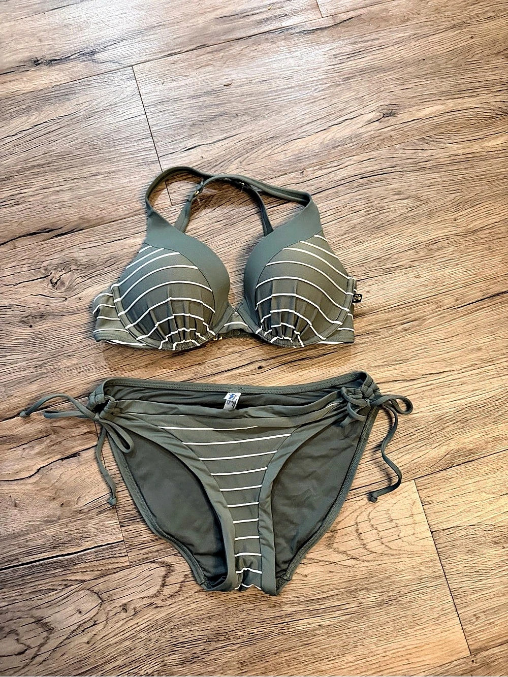 Le Vien Rose Bikini Set Like New
